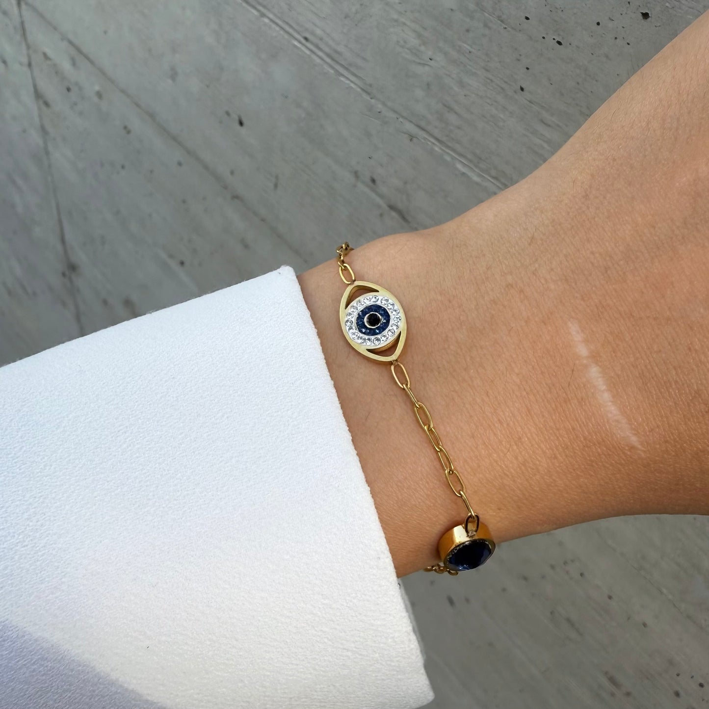EYE BRACELET