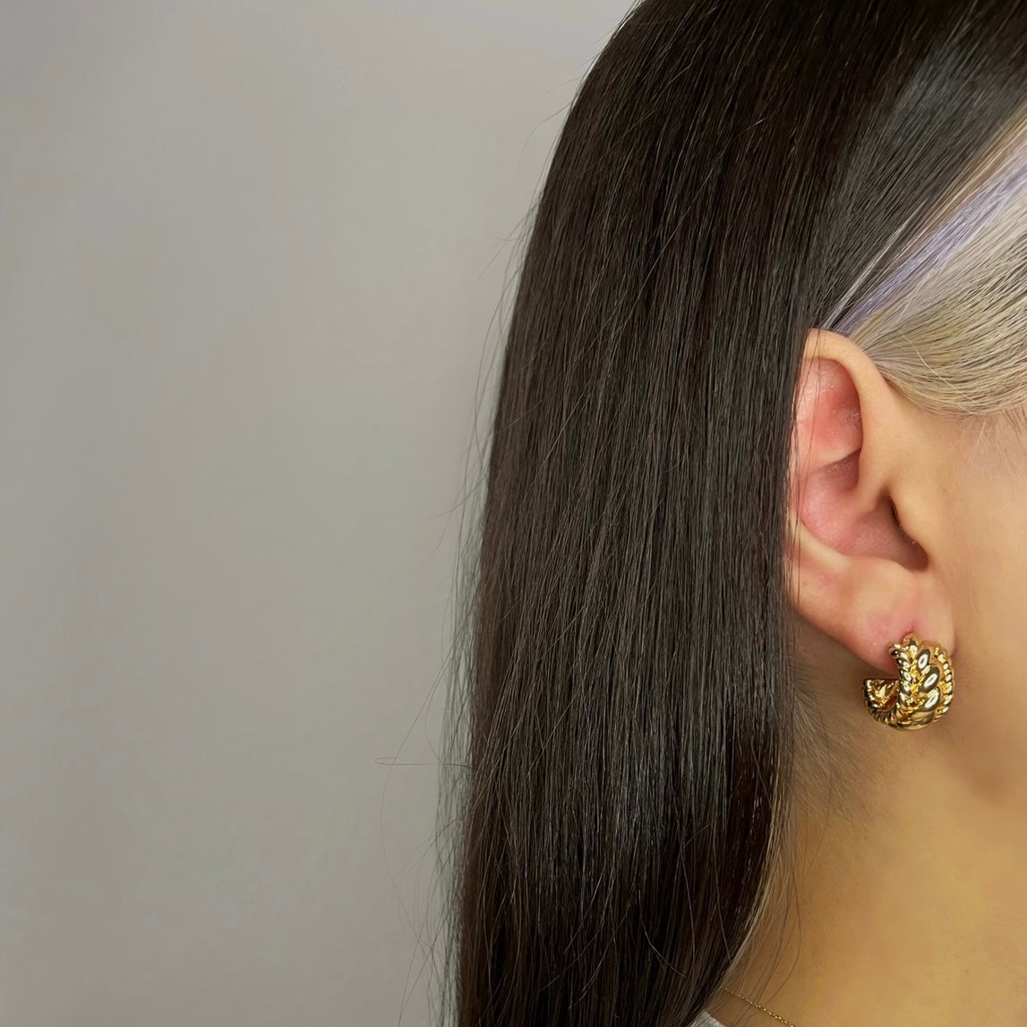 BRAIDED EARRING