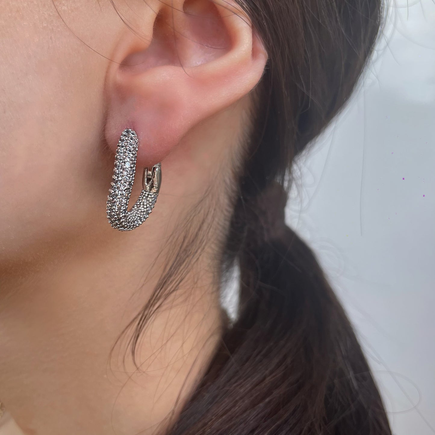 STONY BALE EARRING