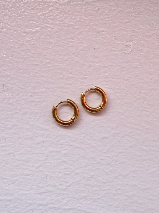 CLASSIC EARRING