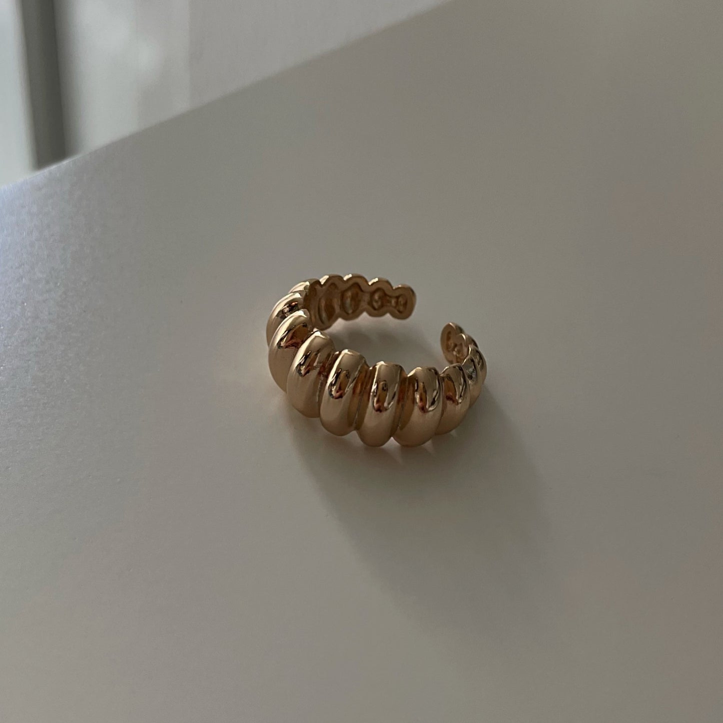 CROISSANT RING