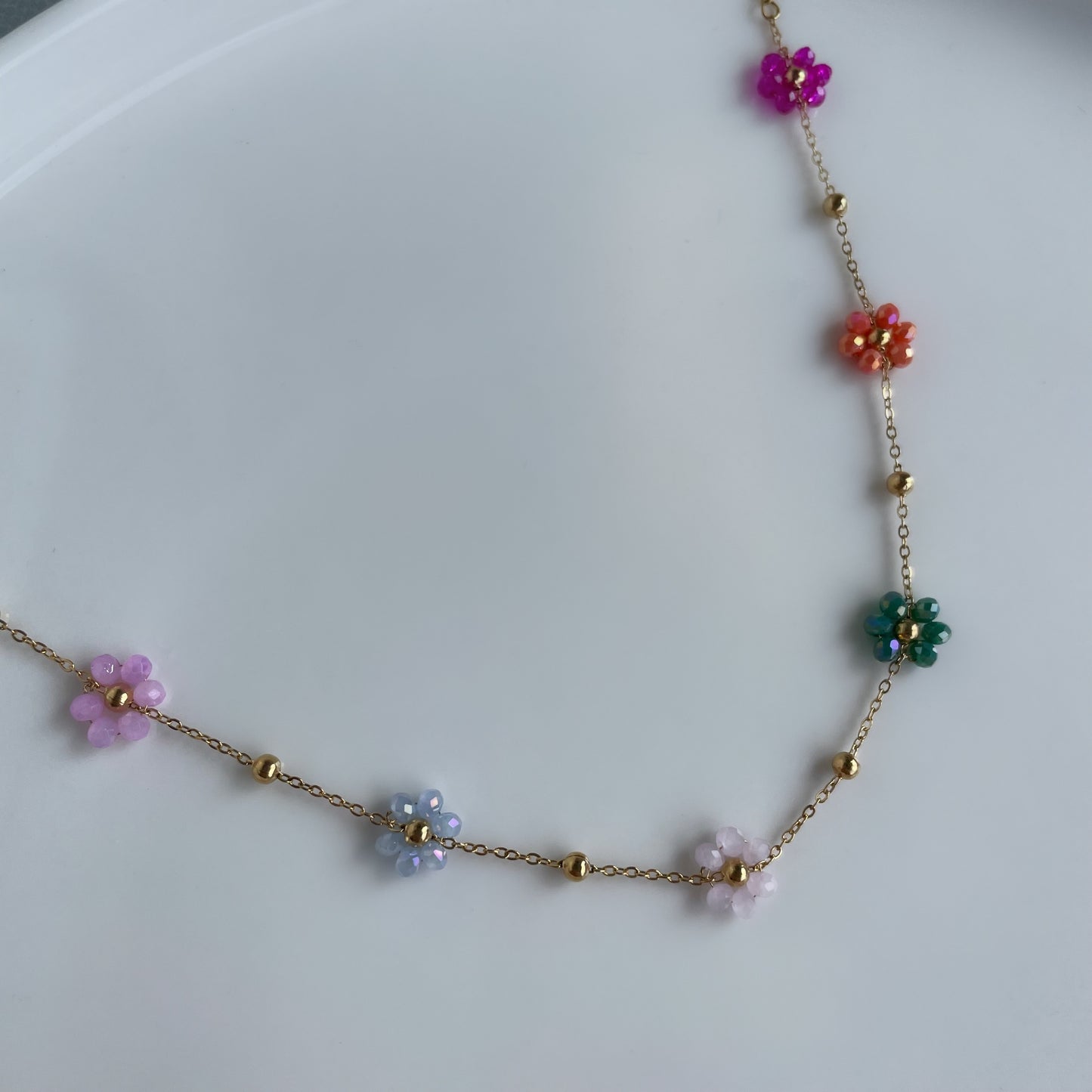 COLOFUL DAISY NECKLACE