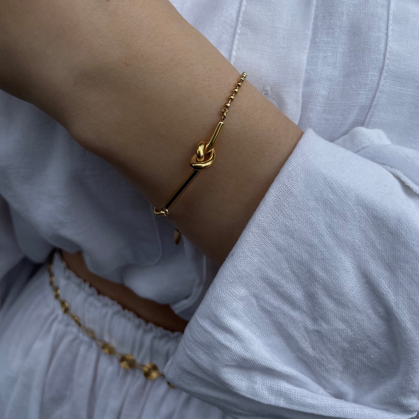 KNOT BRACELET