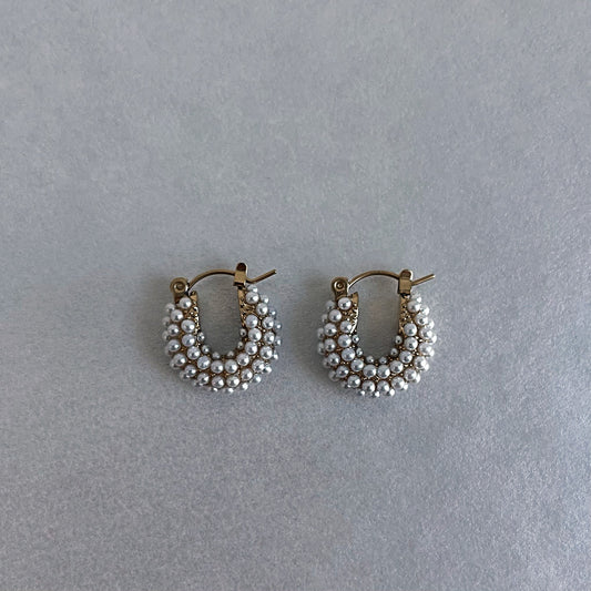 PEARLY EARRING