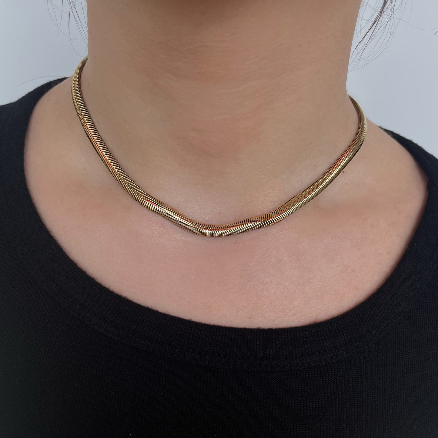 THICK SNAKE NECKLACE