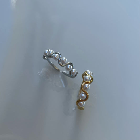 WAVY RING