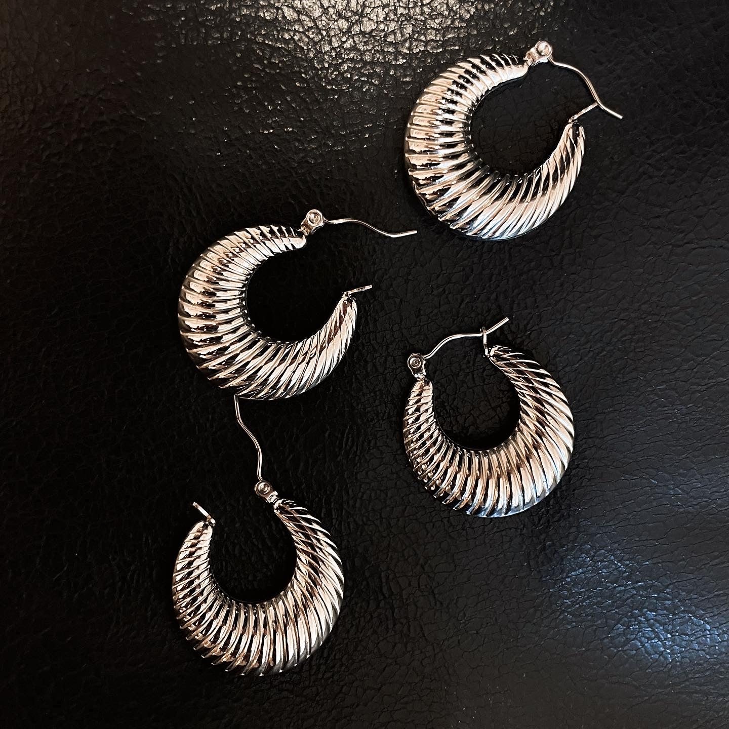 AMELIA EARRING