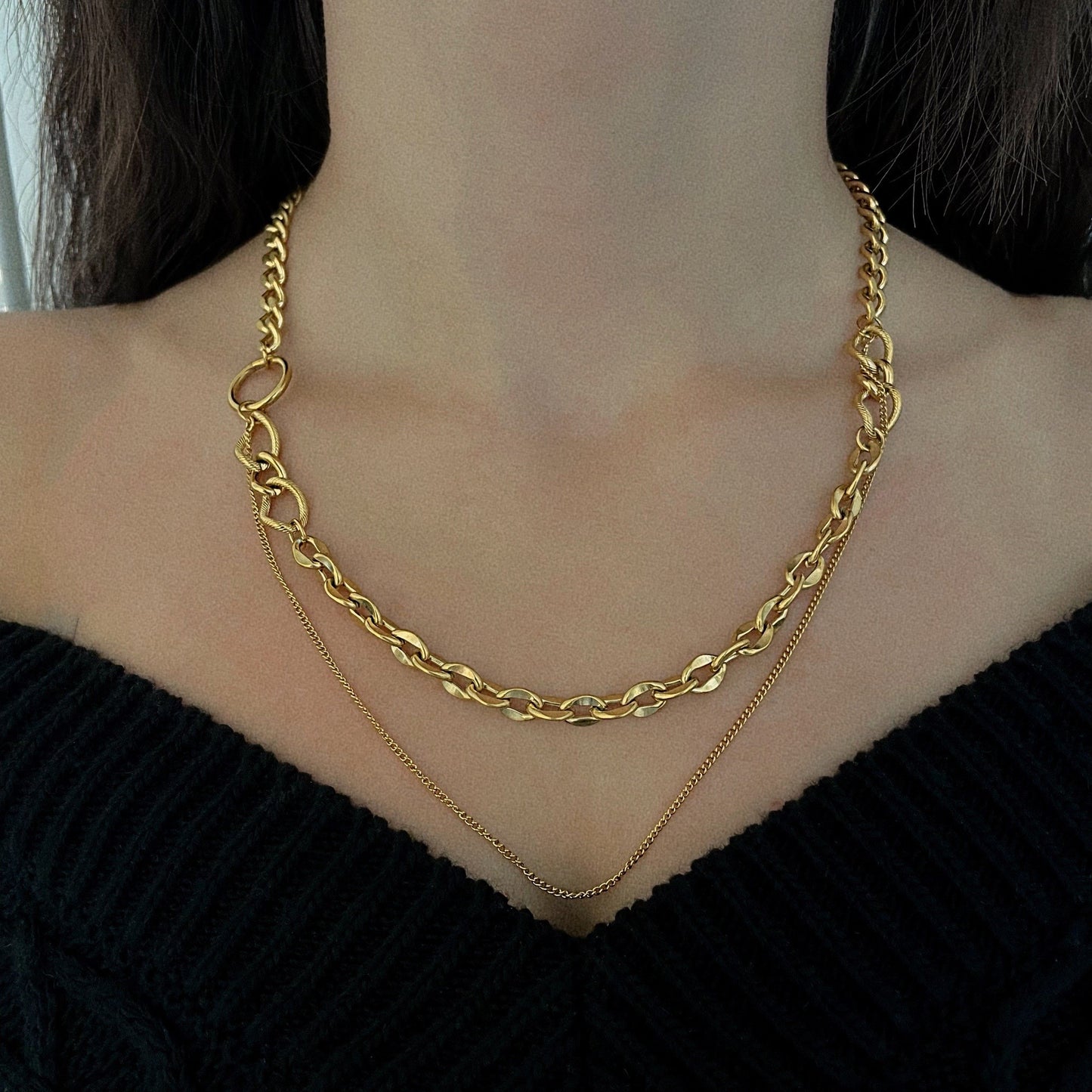 CHAINY NECKLACE