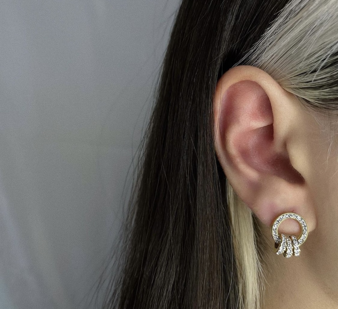TRIPLED-RINGS EARRING